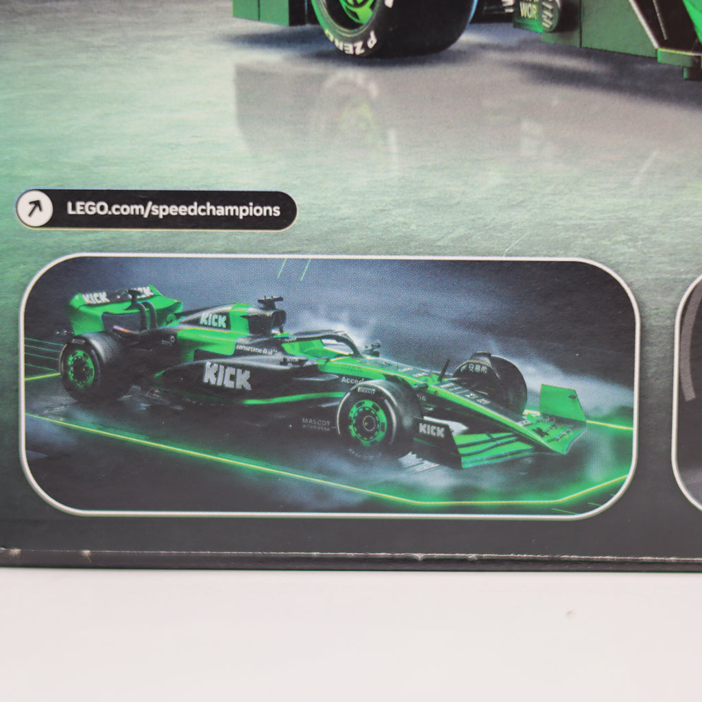 Green racing car on a LEGO Speed Champions box