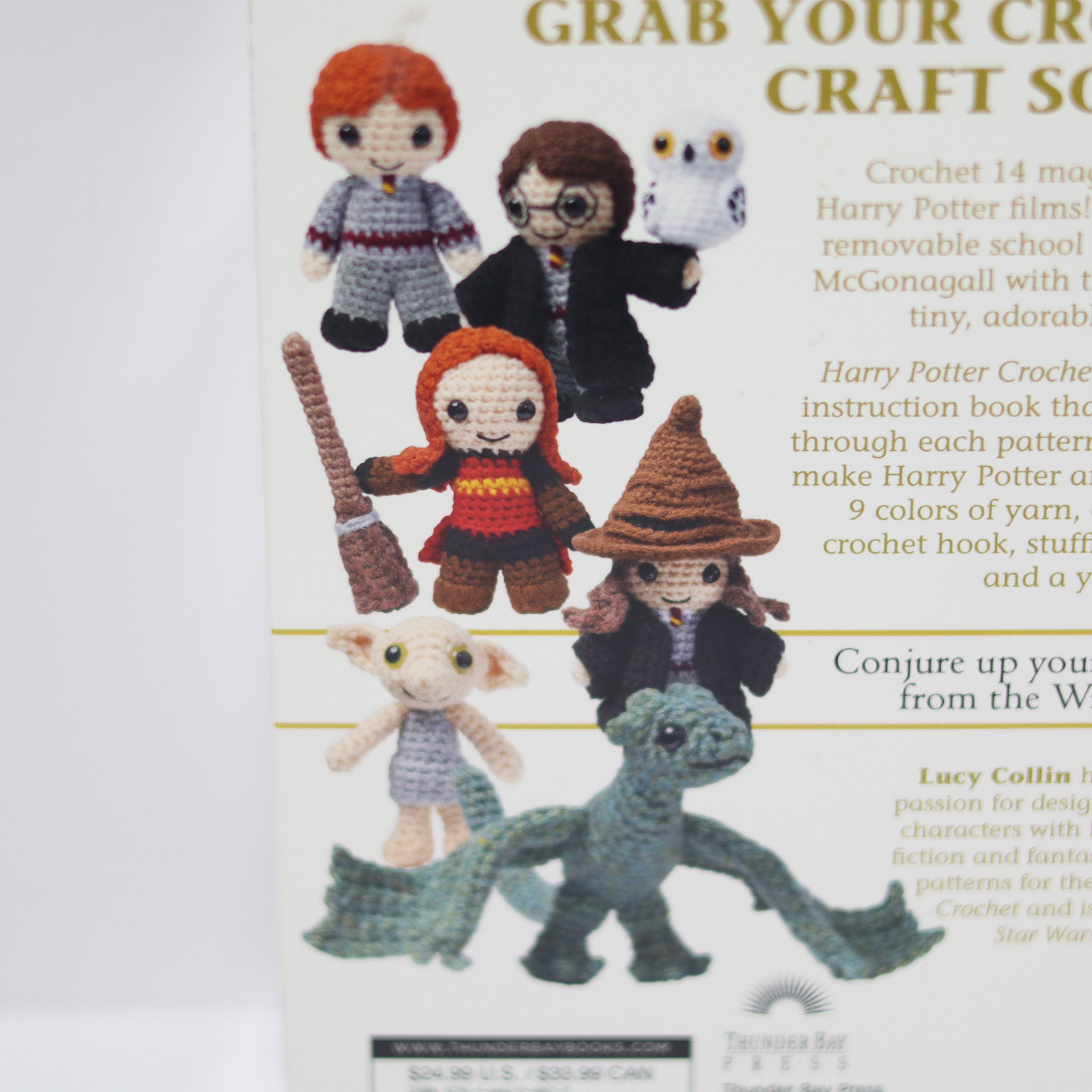 Crocheted Harry Potter-themed figurines on a white background with text.