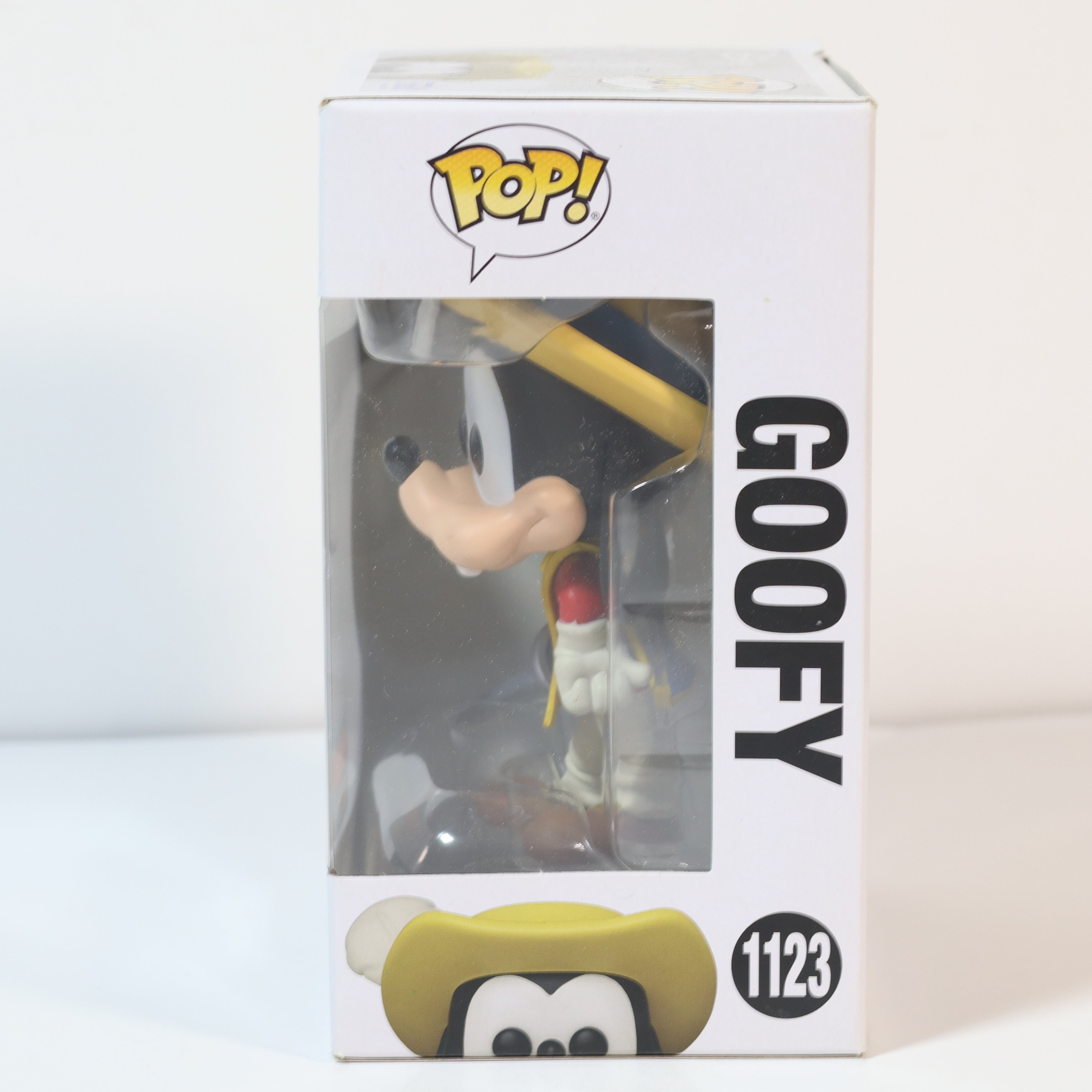 Pop! Vinyl figure packaging with Goofy character on a white background